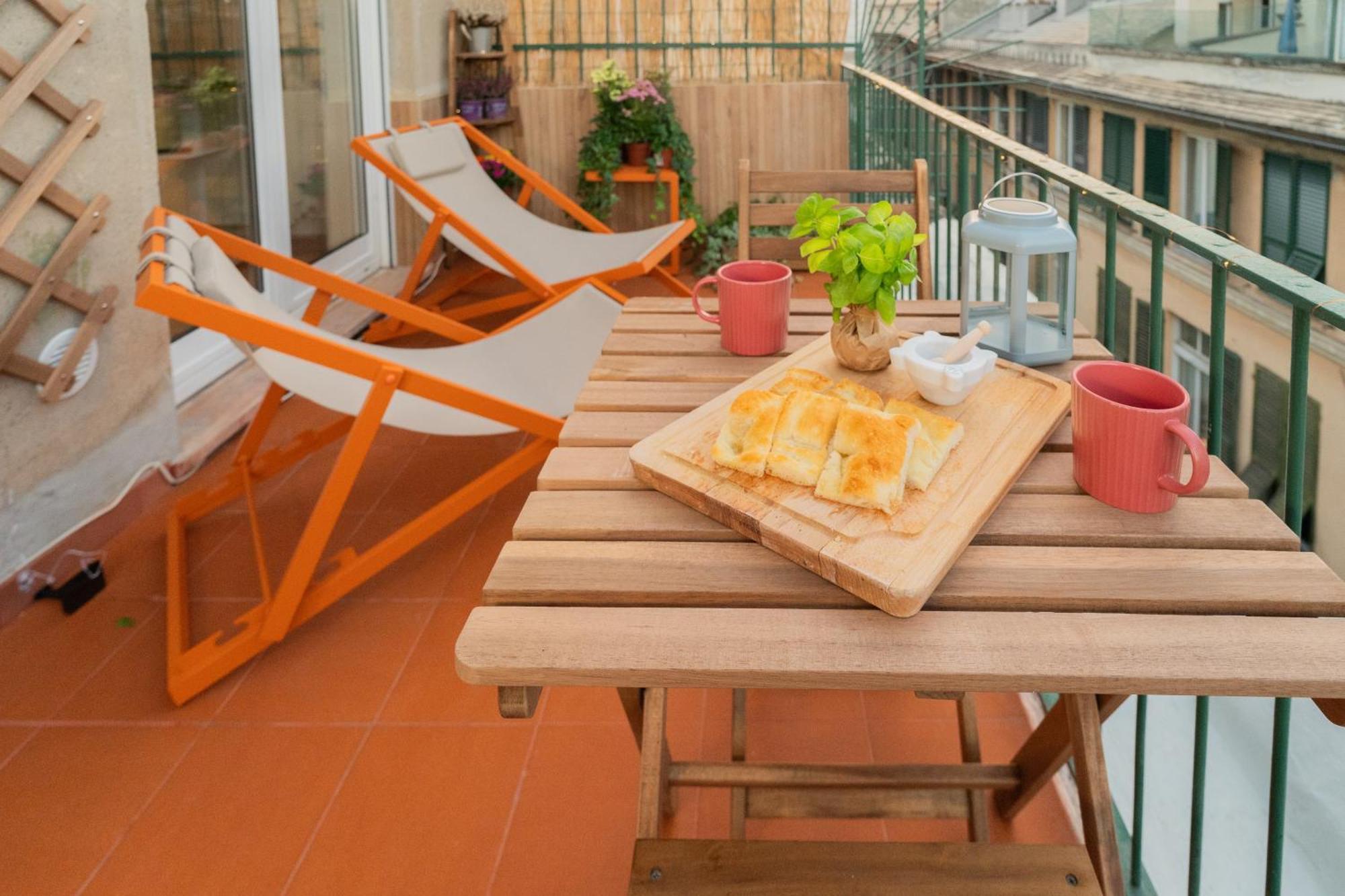 Niu Cozy With Terrace Genoa